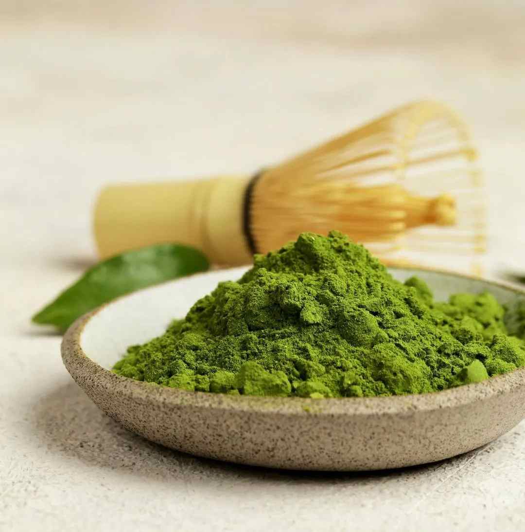 Bột Matcha với chất lượng đồng đều sau khi được nghiền 